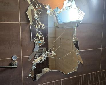 Zamjena umivaonika i ogledala